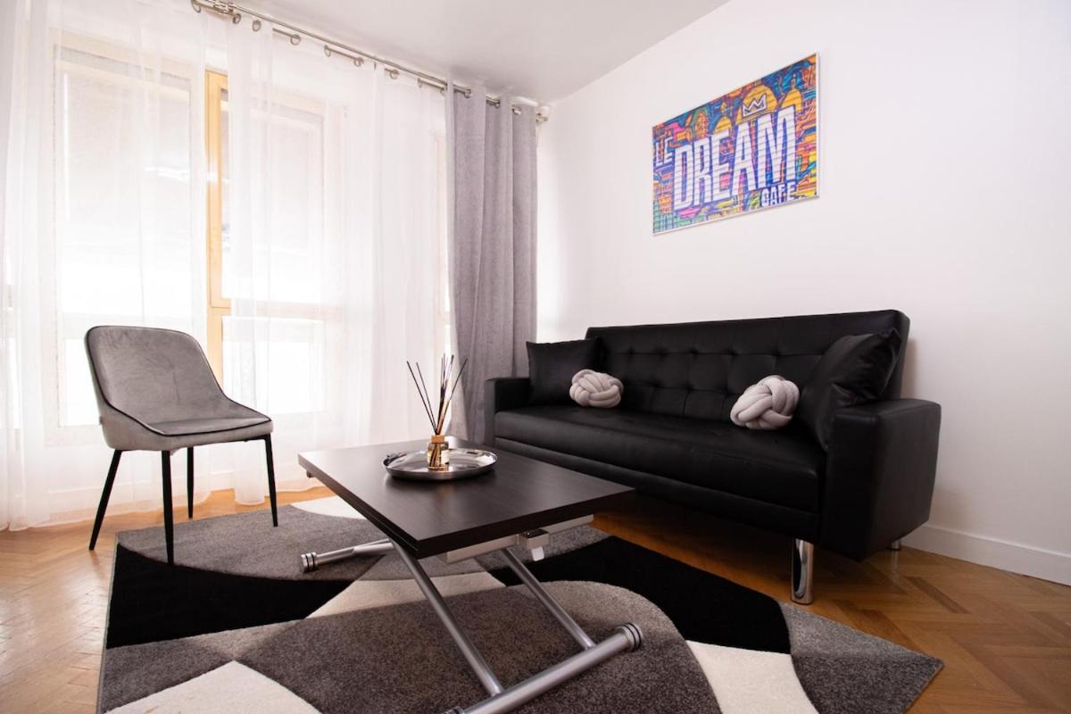 Appartement Elegante Evasion Dans Le Vibrant 11e Arrondissement - Longue Duree