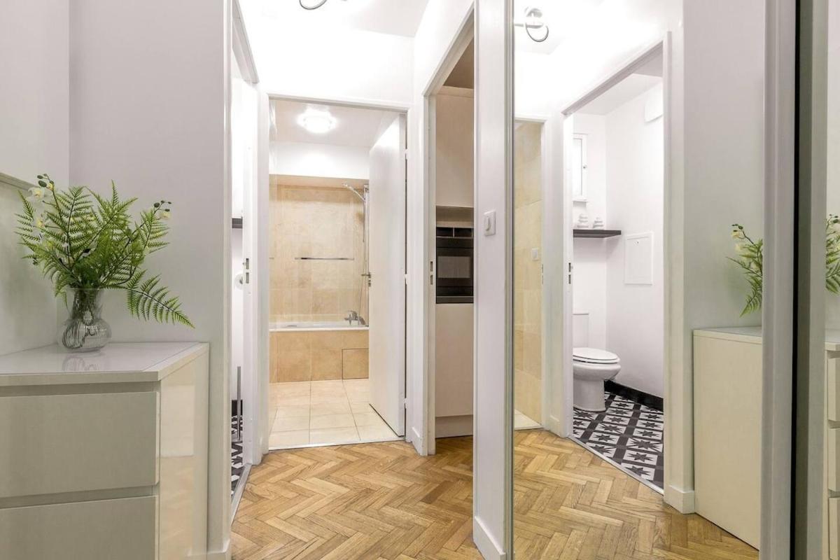 Appartement Elegante Evasion Dans Le Vibrant 11e Arrondissement - Longue Duree Parijs